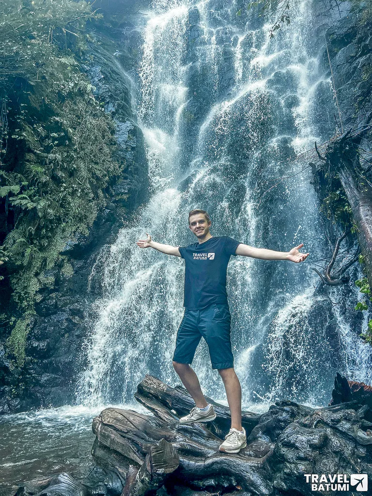 Водопад Мирвети